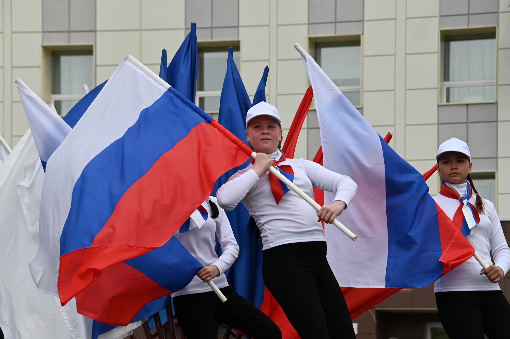 Одна страна — одна семья: Вилючинск отметил День России